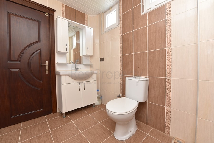 Отдельно стоящая вилла на берегу средиземного моря