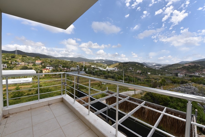 Отдельно стоящая вилла на берегу средиземного моря