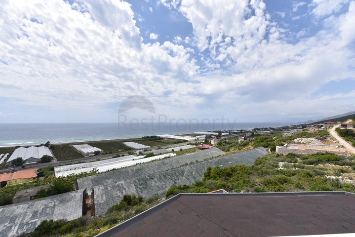 Отдельно стоящая вилла на берегу средиземного моря