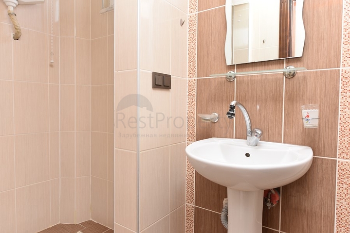 Отдельно стоящая вилла на берегу средиземного моря