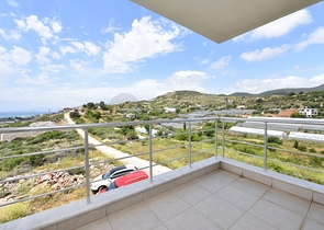 Отдельно стоящая вилла на берегу средиземного моря