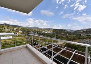 Отдельно стоящая вилла на берегу средиземного моря