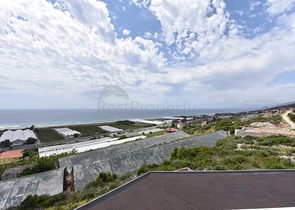 Отдельно стоящая вилла на берегу средиземного моря