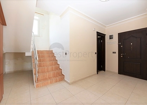 Отдельно стоящая вилла на берегу средиземного моря