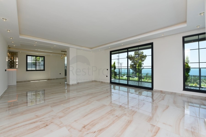 Вилла для большой семьи в районе Каргыджак