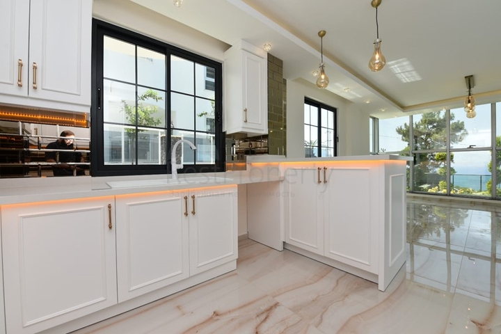 Вилла для большой семьи в районе Каргыджак