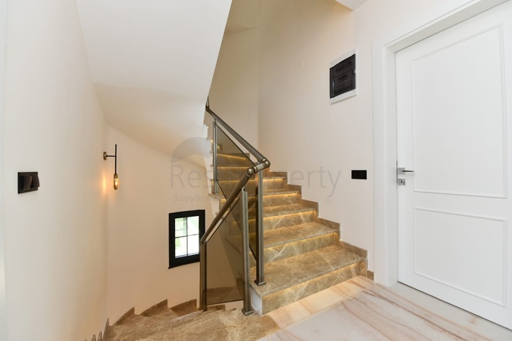 Вилла для большой семьи в районе Каргыджак