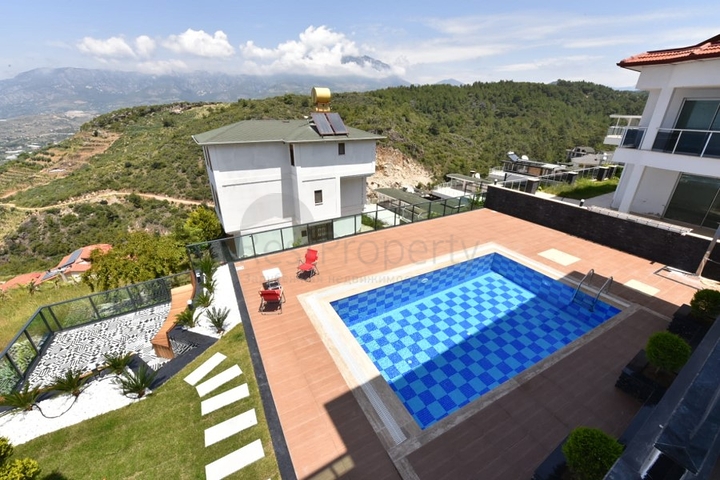 Вилла для большой семьи в районе Каргыджак