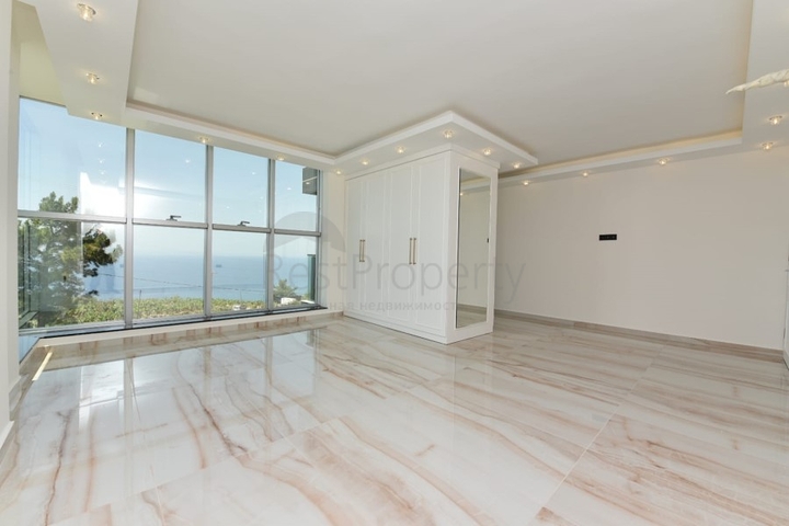 Вилла для большой семьи в районе Каргыджак