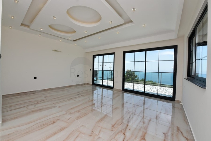 Вилла для большой семьи в районе Каргыджак