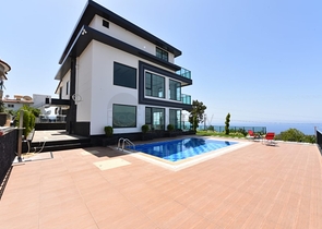 Вилла для большой семьи в районе Каргыджак