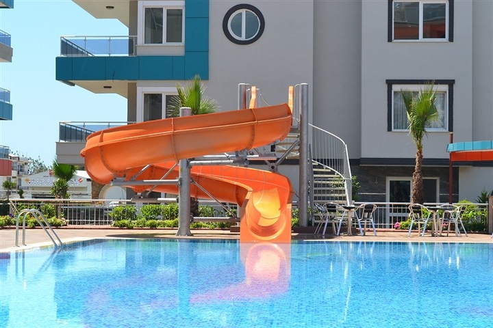 Квартира 2+1 с мебелью в районе Кестель в 200 м от моря