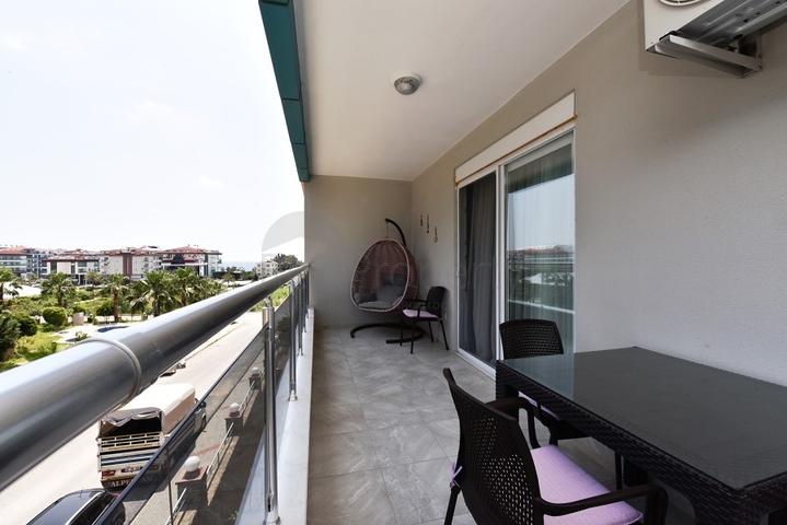 Квартира 2+1 с мебелью в районе Кестель в 200 м от моря