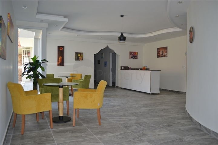 Квартира 2+1 с мебелью в районе Кестель в 200 м от моря