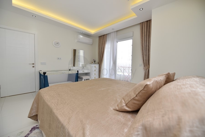 Квартира 2+1 с мебелью в районе Кестель в 200 м от моря