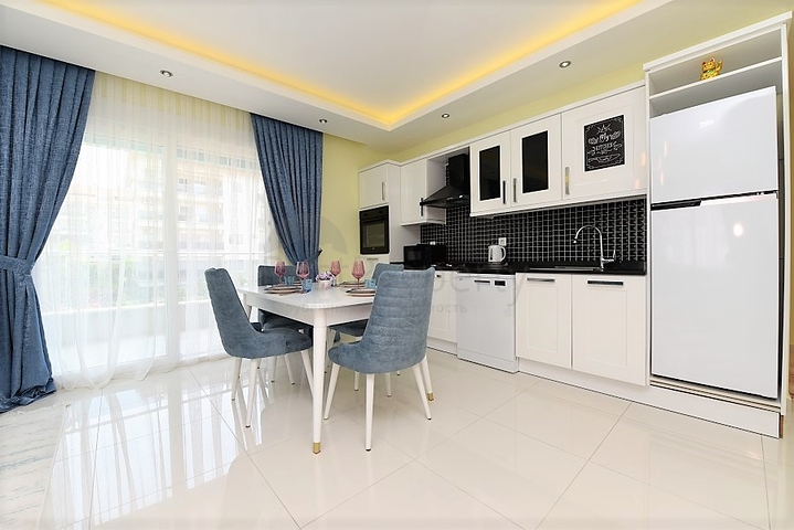 Квартира 2+1 с мебелью в районе Кестель в 200 м от моря