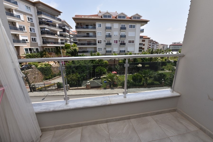 Квартира 2+1 с мебелью в районе Кестель в 200 м от моря