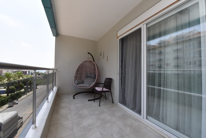 Квартира 2+1 с мебелью в районе Кестель в 200 м от моря