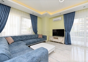 Квартира 2+1 с мебелью в районе Кестель в 200 м от моря