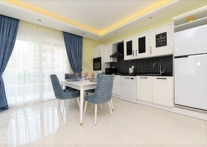 Квартира 2+1 с мебелью в районе Кестель в 200 м от моря