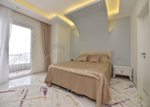 Квартира 2+1 с мебелью в районе Кестель в 200 м от моря