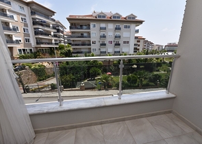 Квартира 2+1 с мебелью в районе Кестель в 200 м от моря