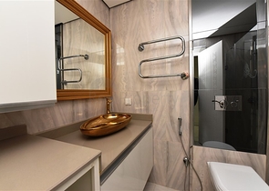 Двухкомнатная квартира на первой линии с видом на лазурное море