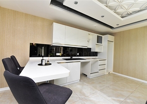 Двухкомнатная квартира на первой линии с видом на лазурное море