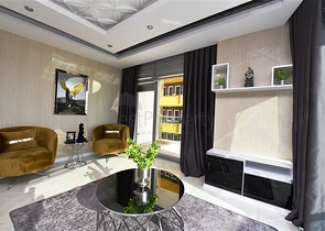 Двухкомнатная квартира на первой линии с видом на лазурное море