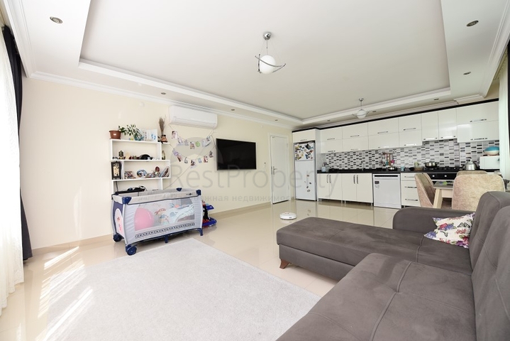 Квартира 2+1 с мебелью в районе Махмутлар с видом на горы