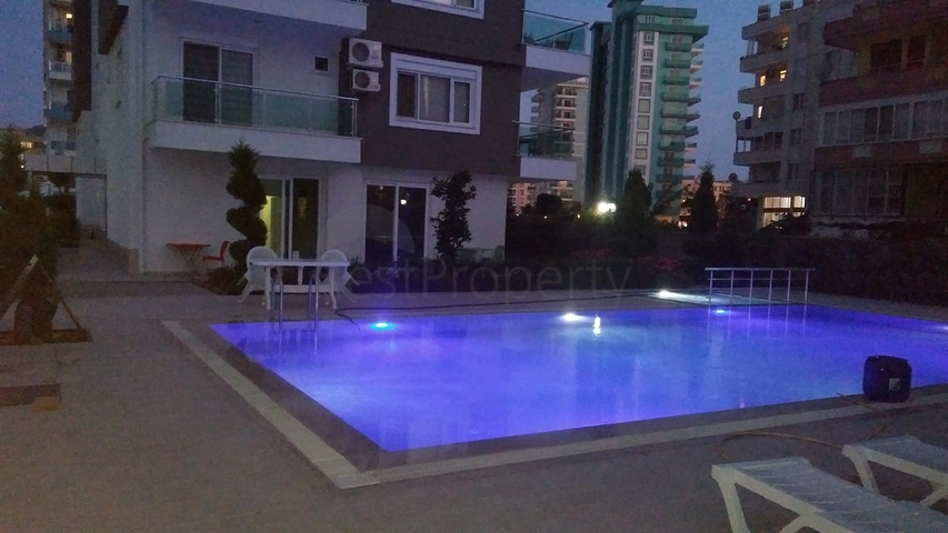 Квартира 2+1 с мебелью в районе Махмутлар с видом на горы