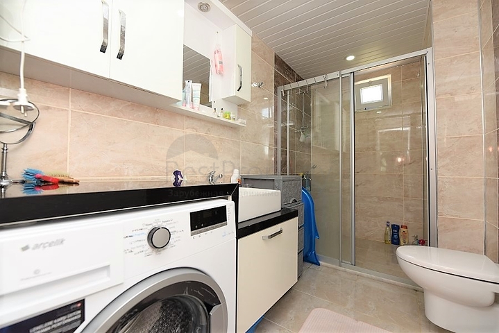 Квартира 2+1 с мебелью в районе Махмутлар с видом на горы