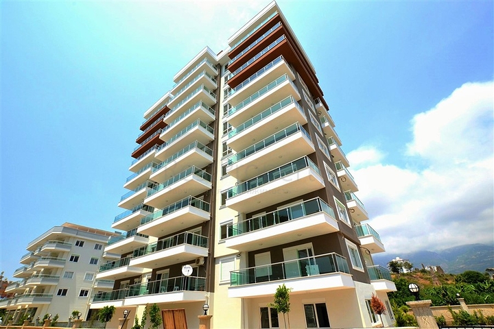 Квартира 2+1 с мебелью в районе Махмутлар с видом на горы