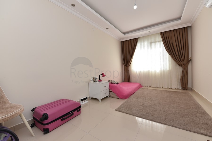 Квартира 2+1 с мебелью в районе Махмутлар с видом на горы