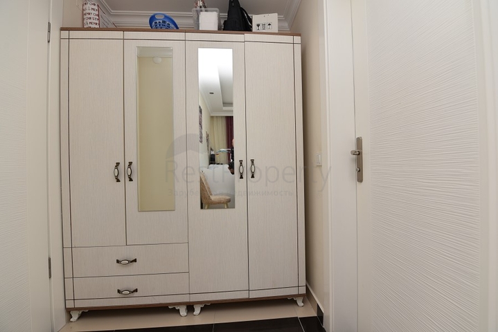 Квартира 2+1 с мебелью в районе Махмутлар с видом на горы