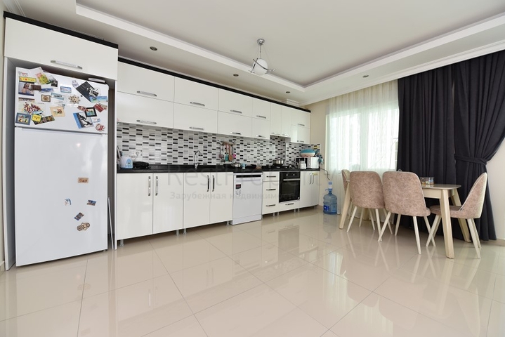 Квартира 2+1 с мебелью в районе Махмутлар с видом на горы