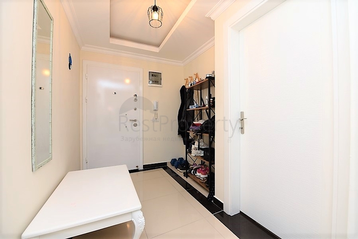 Квартира 2+1 с мебелью в районе Махмутлар с видом на горы