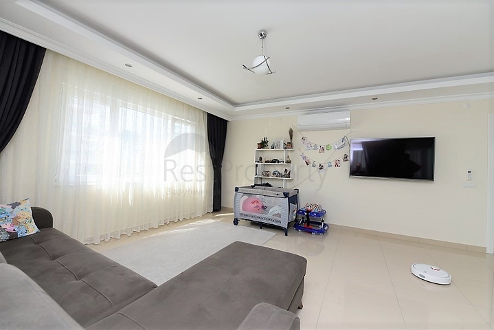 Квартира 2+1 с мебелью в районе Махмутлар с видом на горы