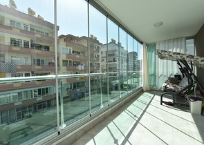 Квартира 2+1 с мебелью в районе Махмутлар с видом на горы