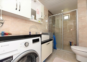 Квартира 2+1 с мебелью в районе Махмутлар с видом на горы