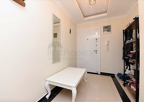 Квартира 2+1 с мебелью в районе Махмутлар с видом на горы