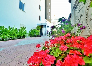 Квартира 2+1 с мебелью в районе Махмутлар с видом на горы