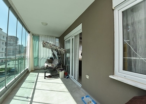 Квартира 2+1 с мебелью в районе Махмутлар с видом на горы