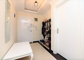 Квартира 2+1 с мебелью в районе Махмутлар с видом на горы