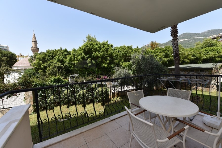 Меблированная квартира планировкой 1+1 в центре Алании