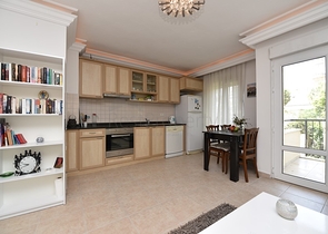 Меблированная квартира планировкой 1+1 в центре Алании