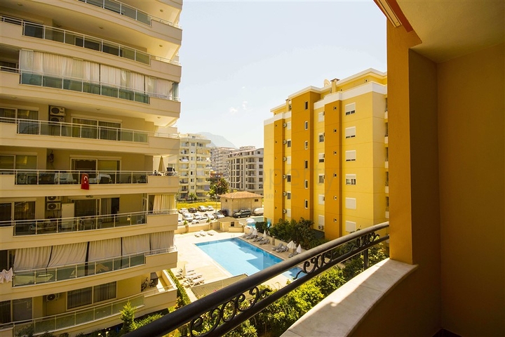 Трехкомнатная квартира в Махмутларе