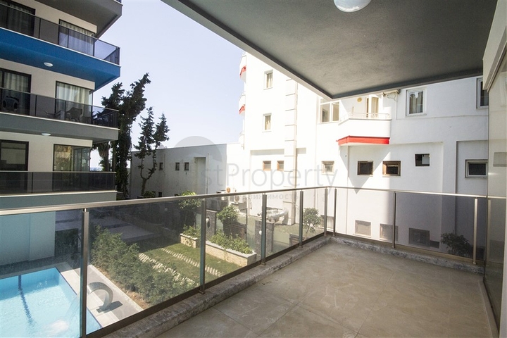 Трёхкомнатная квартира в новом комплексе на первой линии