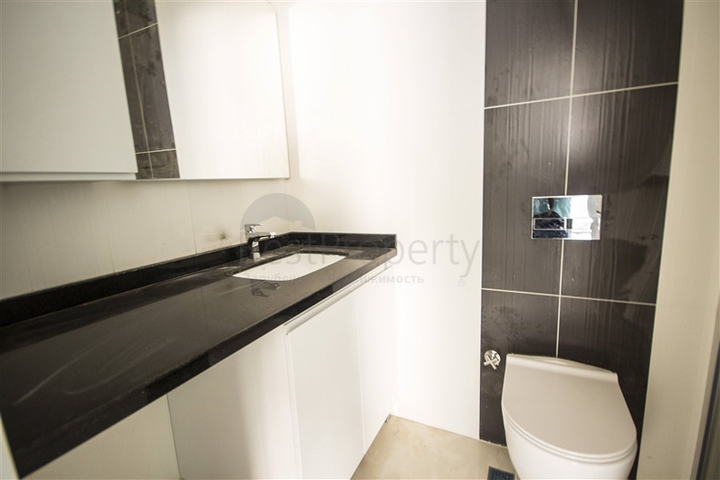 Трёхкомнатная квартира в новом комплексе на первой линии