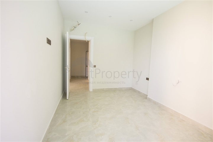 Трёхкомнатная квартира в новом комплексе на первой линии